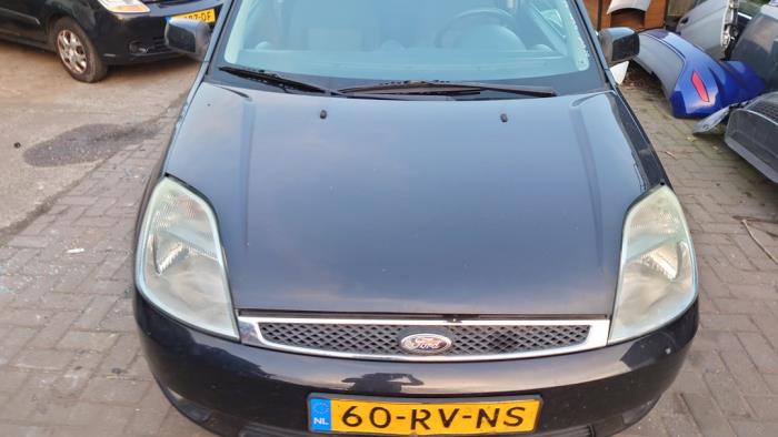 Ford Fiesta 5 1.3 Samochód złomowany (2005, Czarny)