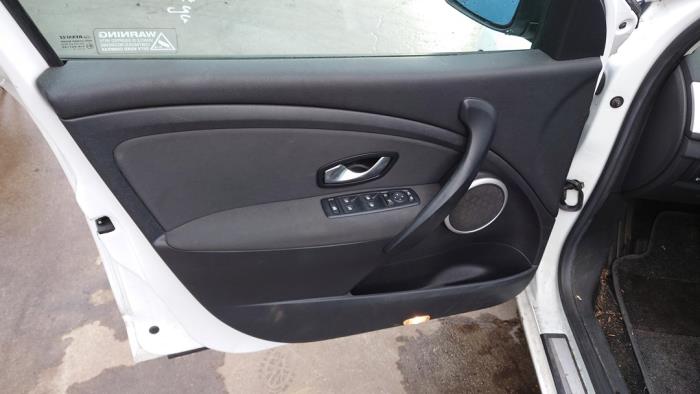 Renault Megane III Grandtour 1.5 dCi 110 Sloopvoertuig (2011, Wit)