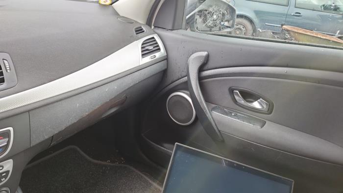 Renault Megane III Grandtour 1.5 dCi 110 Sloopvoertuig (2011, Wit)