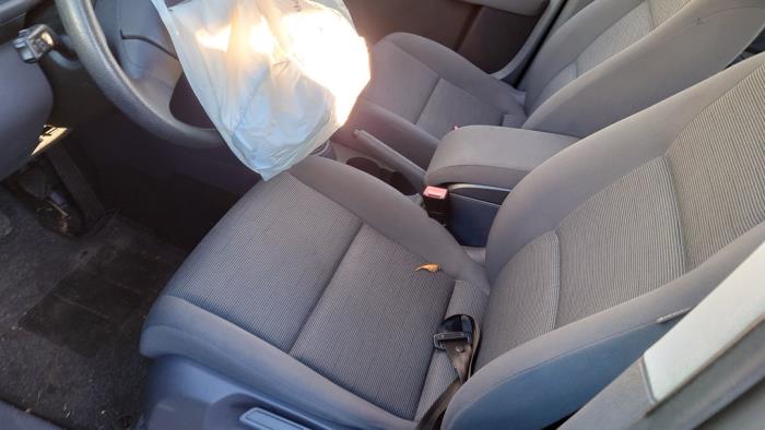 Volkswagen Touran 1.6 Sloopvoertuig (2007, Blauw)