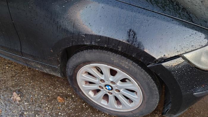 BMW 1 serie 118d 16V Skrotfordon (2004, ZWART)