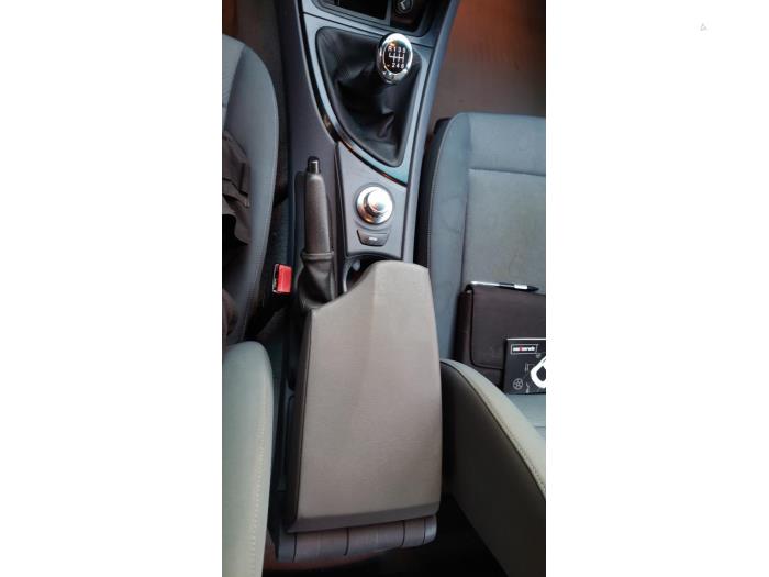 BMW 1 serie 118d 16V Skrotfordon (2004, ZWART)