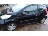 Peugeot 107 1.0 12V Skrotfordon (2006, ZWART)