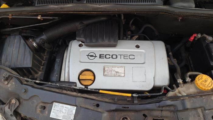 Opel Meriva 1.6 16V Samochód złomowany (2003, Czarny)