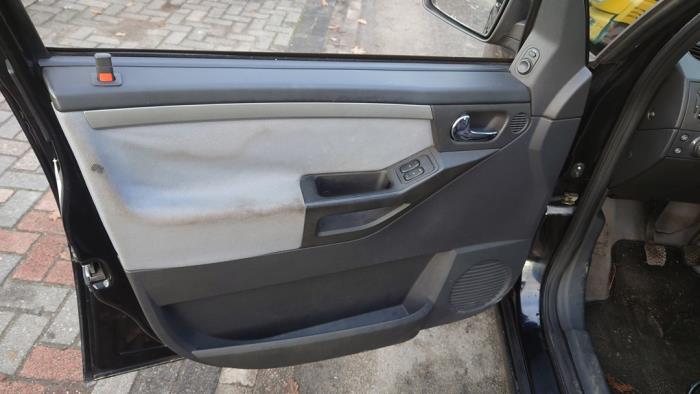 Opel Meriva 1.6 16V Samochód złomowany (2003, Czarny)