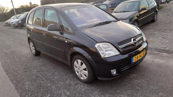 Opel Meriva 1.6 16V Samochód złomowany (2003, Czarny)