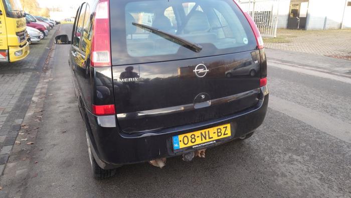 Opel Meriva 1.6 16V Samochód złomowany (2003, Czarny)