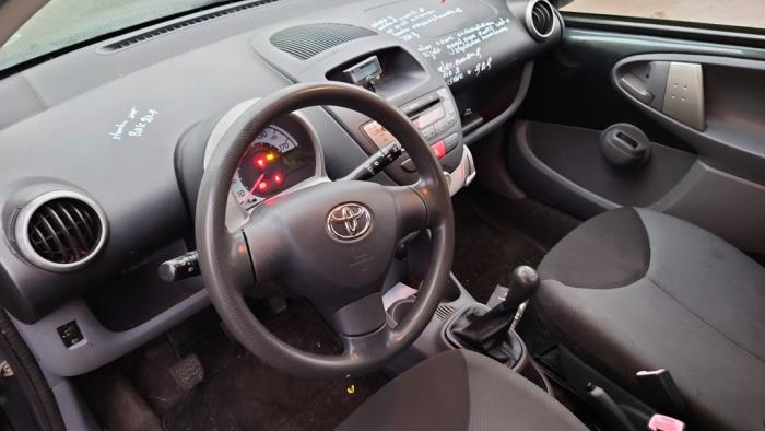 Toyota Aygo 1.0 12V VVT-i Sloopvoertuig (2007, Grijs)