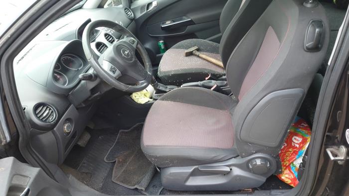 Opel Corsa D 1.4 16V Twinport Sloopvoertuig (2007, Zwart)