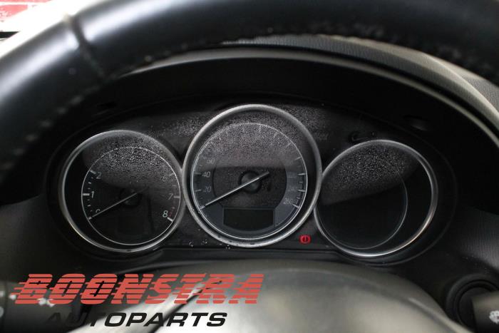 Mazda CX-5 I 2.0 SkyActiv-G 16V 2WD Skrotfordon (2016, ROOD)