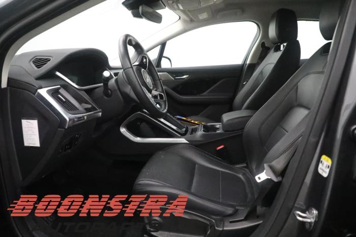 Jaguar I-Pace EV400 AWD Skrotfordon (2019, GRIJS)