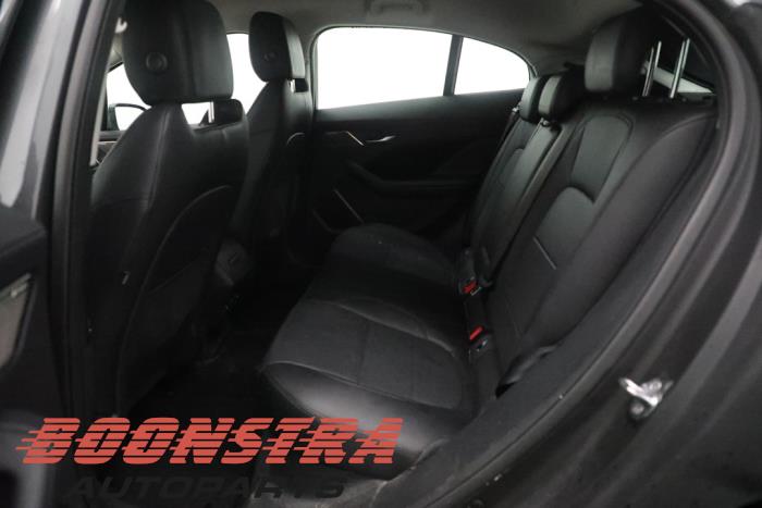 Jaguar I-Pace EV400 AWD Skrotfordon (2019, GRIJS)