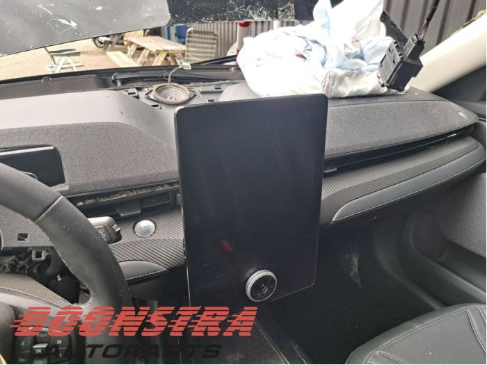 Ford Mustang Mach-E 75kWh RWD, 98kWh Extended RWD Skrotfordon (2024, ZWART)