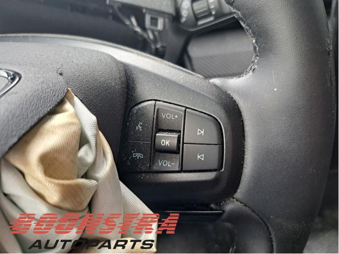 Ford Mustang Mach-E 75kWh RWD, 98kWh Extended RWD Skrotfordon (2024, ZWART)