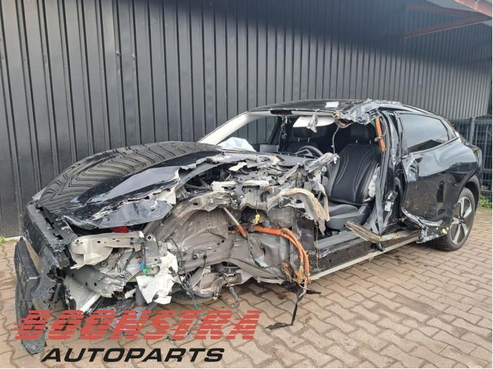 Ford Mustang Mach-E 75kWh RWD, 98kWh Extended RWD Skrotfordon (2024, ZWART)