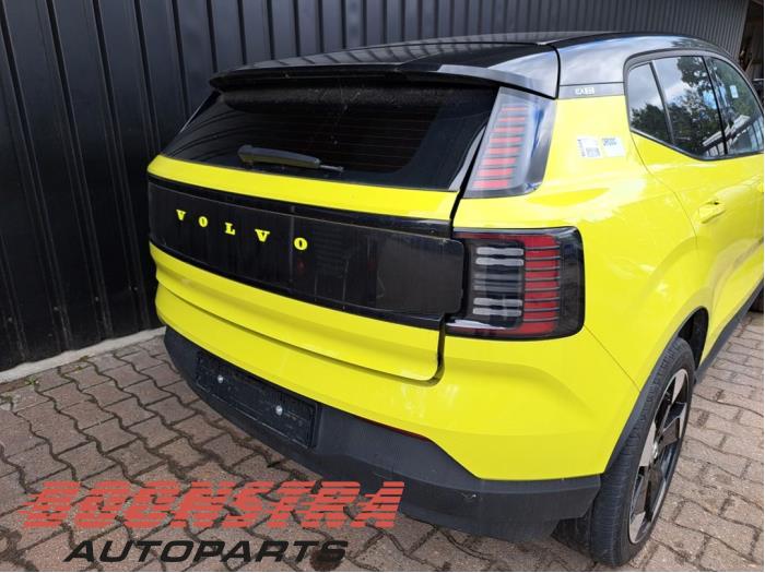 Volvo EX30 Single Motor Extended Range 69 kWh Sloopvoertuig (2024, Geel)