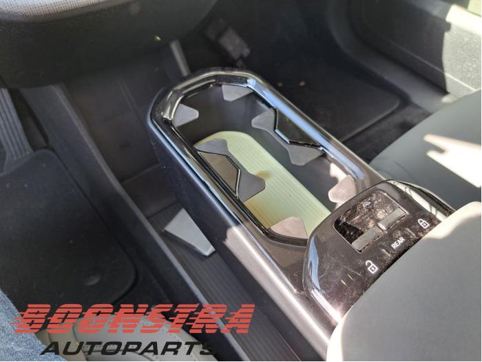 Volvo EX30 Single Motor Extended Range 69 kWh Sloopvoertuig (2024, Geel)