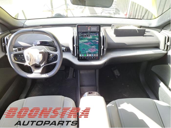 Volvo EX30 Single Motor Extended Range 69 kWh Sloopvoertuig (2024, Geel)