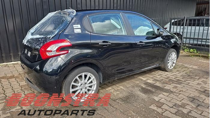 Peugeot 208 I 1.0 Vti 12V PureTech Skrotfordon (2013, ZWART)