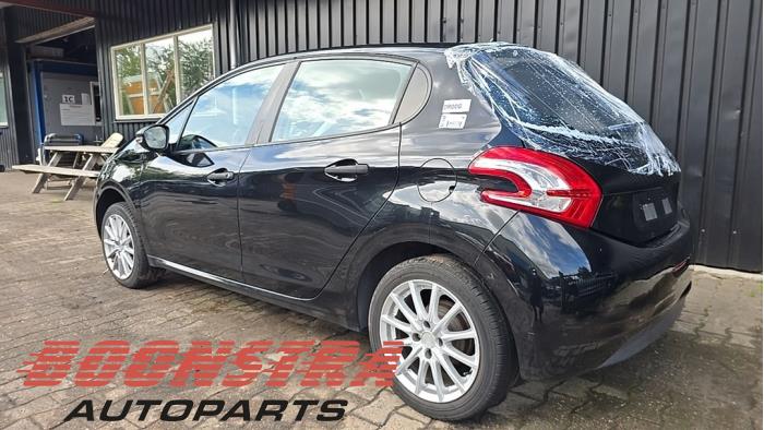Peugeot 208 I 1.0 Vti 12V PureTech Skrotfordon (2013, ZWART)
