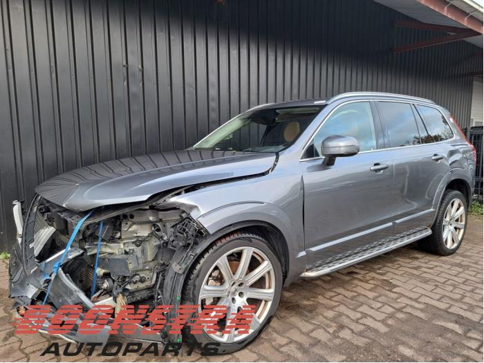Volvo XC90 II 2.0 D5 16V AWD Skrotfordon (2015, GRIJS)
