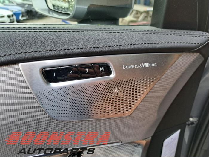 Volvo XC90 II 2.0 D5 16V AWD Skrotfordon (2015, GRIJS)