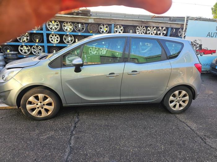 Opel Meriva 1.4 Turbo 16V ecoFLEX Sloopvoertuig (2011, Grijs)