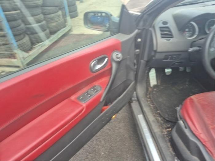 Renault Megane II CC 1.9 dCi 120 Sloopvoertuig (2005, Zwart)