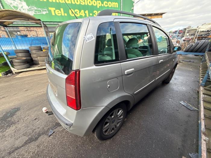 Fiat Idea 1.4 16V Sloopvoertuig (2004, Grijs)