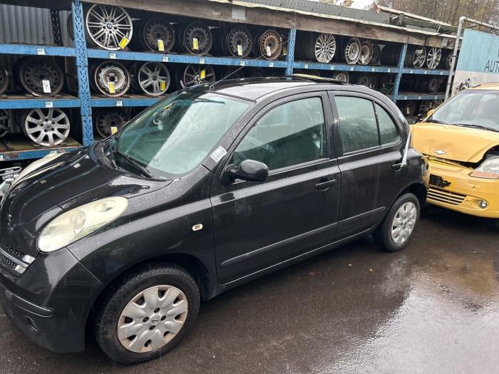 Nissan Micra 1.2 16V Skrotfordon (2006, ZWART)
