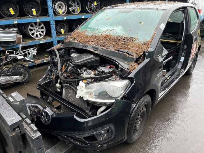 Volkswagen Up! 1.0 12V 60 Skrotfordon (2012, ZWART)