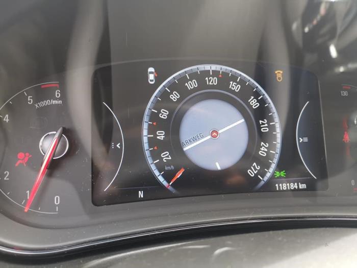 Opel Insignia Sports Tourer 1.6 CDTI 16V 136 Sloopvoertuig (2017, Zilvergrijs)