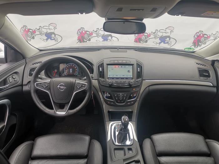 Opel Insignia Sports Tourer 1.6 CDTI 16V 136 Sloopvoertuig (2017, Zilvergrijs)