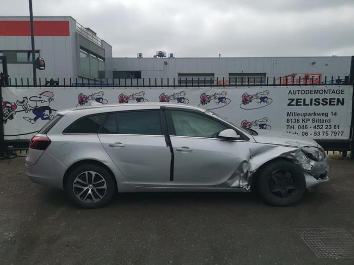 Opel Insignia Sports Tourer 1.6 CDTI 16V 136 Sloopvoertuig (2017, Zilvergrijs)