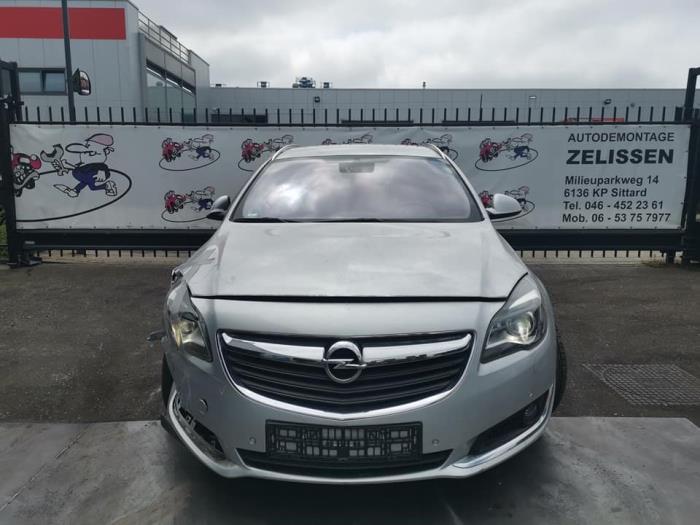 Opel Insignia Sports Tourer 1.6 CDTI 16V 136 Sloopvoertuig (2017, Zilvergrijs)