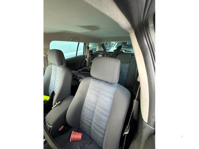 Renault Megane II Grandtour 2.0 16V Skrotfordon (2008, GRIJS)