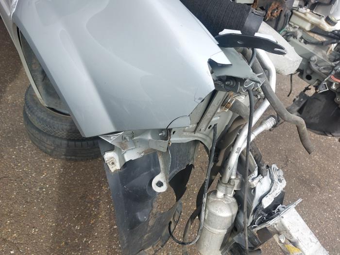 Renault Megane II Grandtour 2.0 16V Skrotfordon (2008, GRIJS)