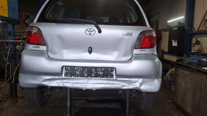 Toyota Yaris 1.3 16V VVT-i Sloopvoertuig (2002, Grijs)