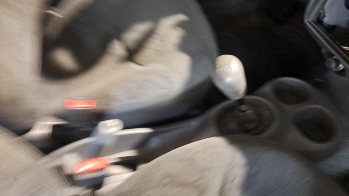 Toyota Yaris 1.3 16V VVT-i Sloopvoertuig (2002, Grijs)