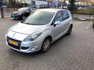 Renault Scénic III 2.0 16V CVT  (Rozbiórka)