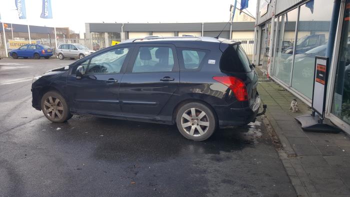 Peugeot 308 SW 2.0 HDi 16V FAP Samochód złomowany (2008, Czarny)