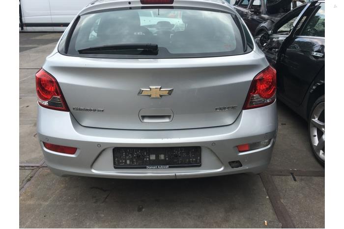 Chevrolet Cruze 1.6 16V VVT Sloopvoertuig (2011, Wit, Zilver)