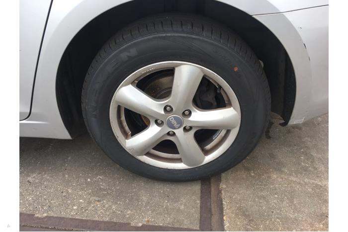 Chevrolet Cruze 1.6 16V VVT Sloopvoertuig (2011, Wit, Zilver)