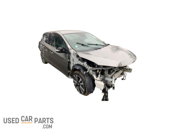 Nissan Pulsar 1.2 DIG-T 16V Skrotfordon (2016, GRIJS)