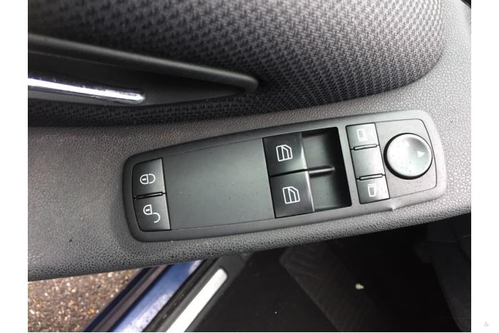 Mercedes B 2.0 B-180 CDI 16V Sloopvoertuig (2011, Blauw)