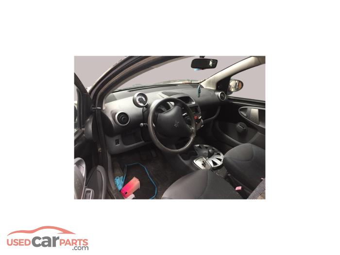 Peugeot 107 1.0 12V Sloopvoertuig (2006, Metallic, Zwart)