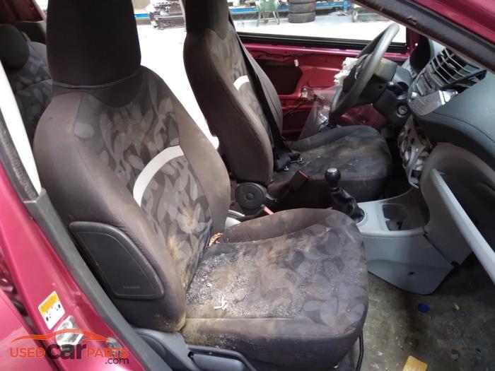 Suzuki Alto 1.0 12V Sloopvoertuig (2010, Metallic, Roze)