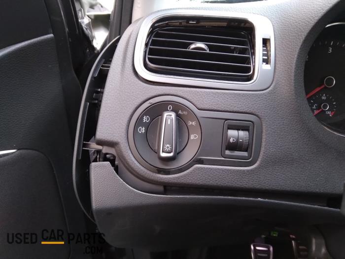 Volkswagen Polo V 1.4 TDI 12V 90 Sloopvoertuig (2016, Metallic, Grijs)