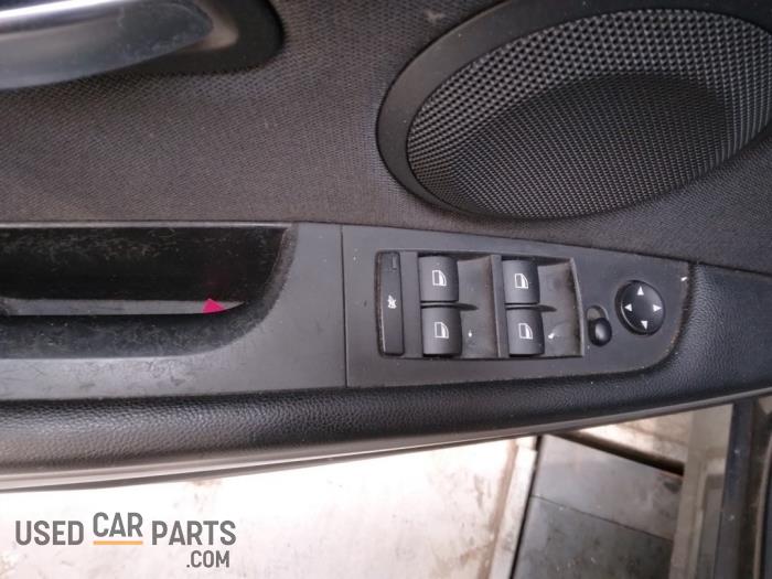 BMW 3 serie 318i 16V Sloopvoertuig (2006, Zwart)