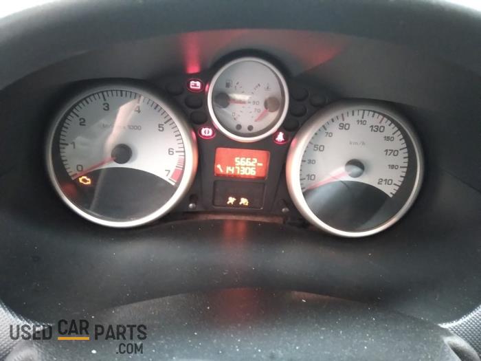 Peugeot 206+ 1.1 XR,XS Skrotfordon (2009, WIT)